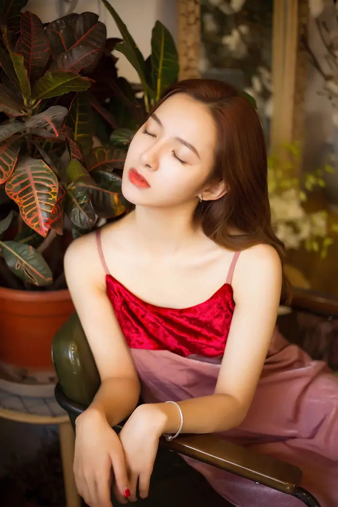 桐乡广州高端商务伴游晓雯