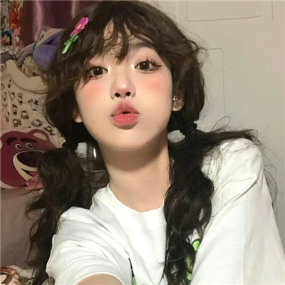 桐乡伴游女生卞寄蕾的资料